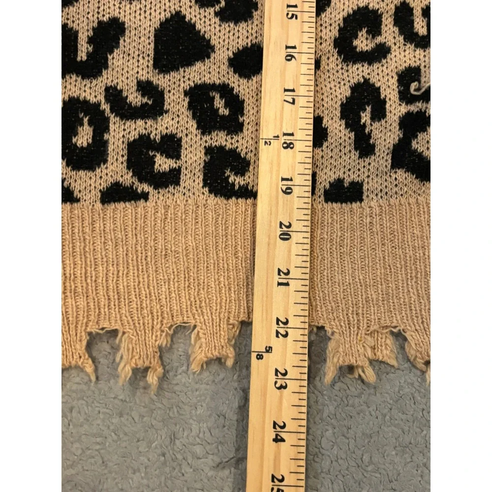 Vigoss Leopard Print Distressed V-Neck Sweater Tan Black XL Frayed Hem